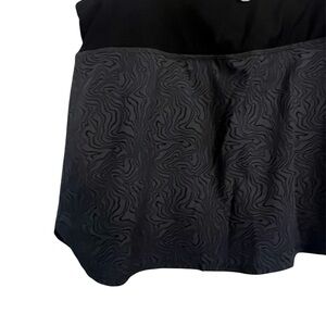 etonic Black Textured A-Line Skort Size Medium NWT